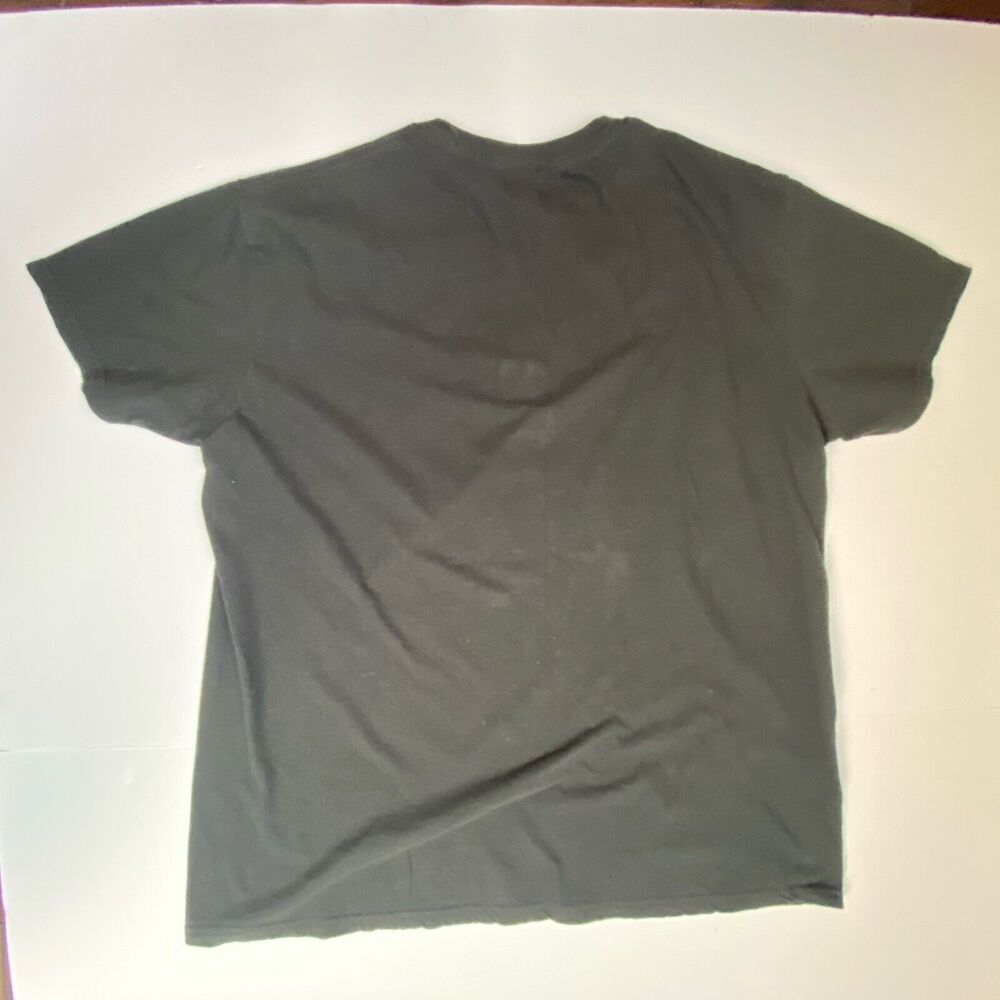 Batman T-shirt With Vintage Inspired‎ Logo Men’s Size Large Black Bat Symbol - Picture 4 of 8